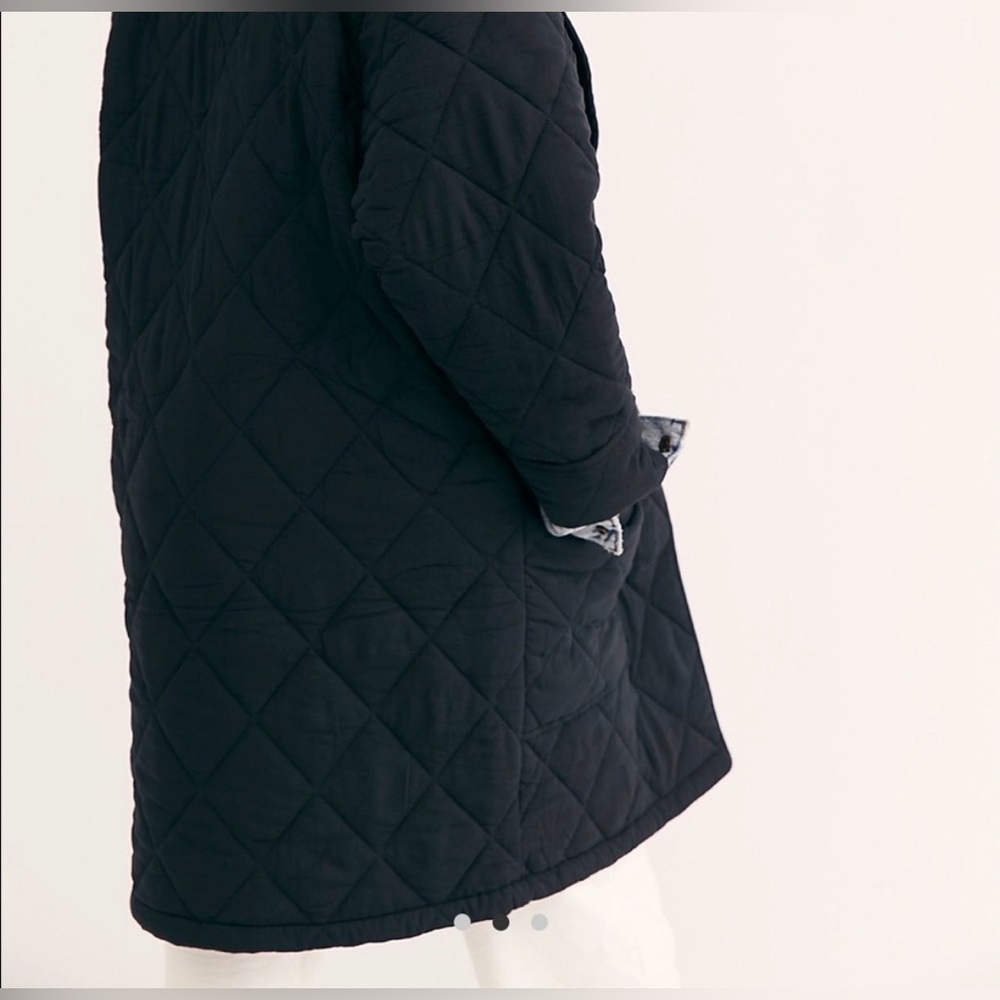 Free People Happy Day Dreamer Quilted Jacket in Black Size Large - Picture 7 of 7